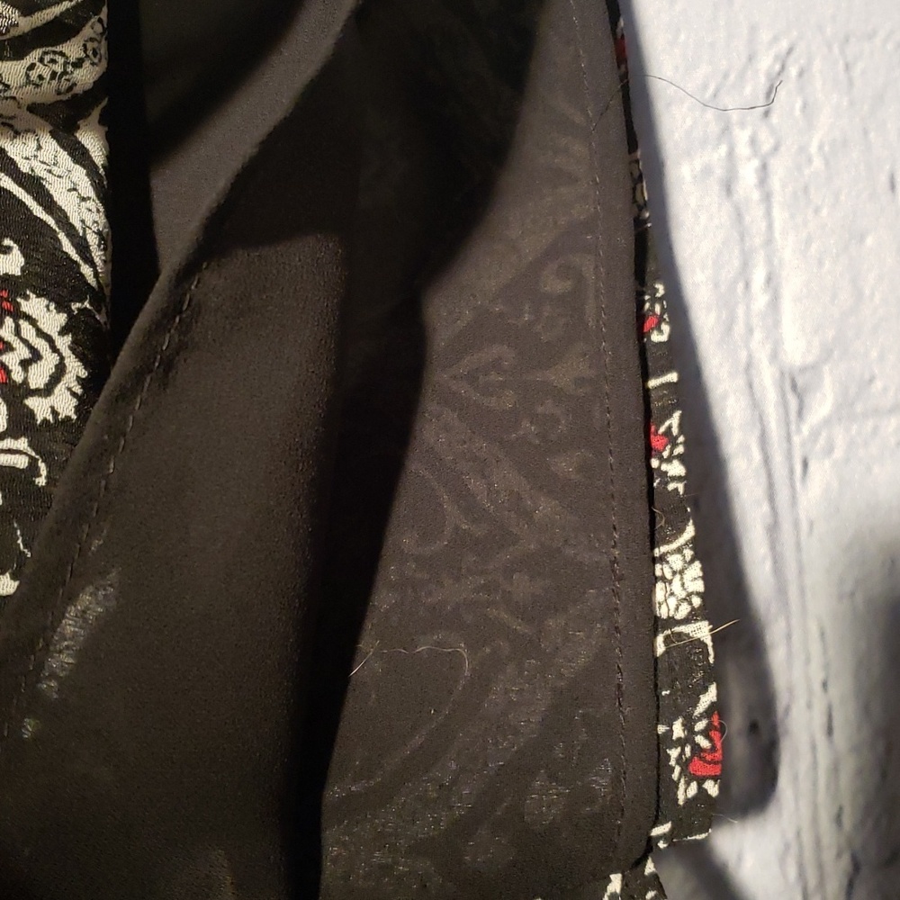Liz Claiborne fully lined skirt floral black grey red Sz 12 - Picture 5 of 5